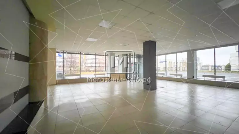 Аренда торгового помещения 231.3 кв.метров, 1 этаж 98. Фото объекта
