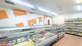 Аренда на Петроградке, 155 м2, витрины, 1 этаж Аренда на Петроградке, 155 м2, витрины, 1 этаж