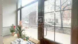 Аренда на Петроградке, 155 м2, витрины, 1 этаж Аренда на Петроградке, 155 м2, витрины, 1 этаж