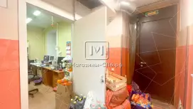 Аренда на Петроградке, 155 м2, витрины, 1 этаж Аренда на Петроградке, 155 м2, витрины, 1 этаж