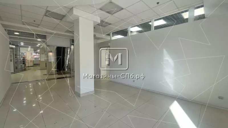 Отдел в ТЦ у метро 35 м2 98. Фото объекта
