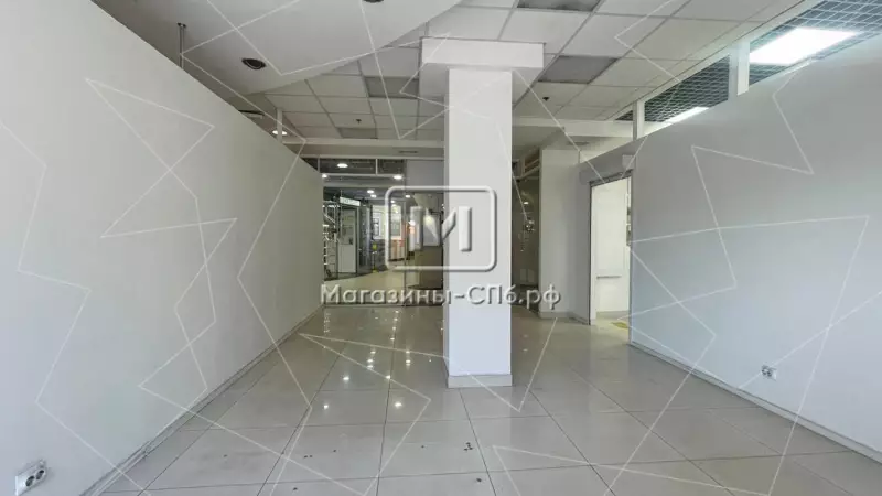 Отдел в ТЦ у метро 35 м2 98. Фото объекта