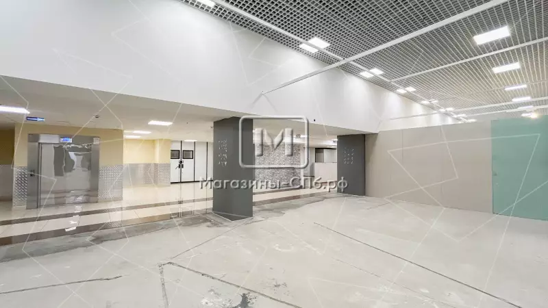 Торговое 180 м2 опен спейс в ТЦ 98. Фото объекта