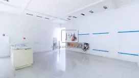 Продам площадь в ТРК Продам площадь в ТРК
