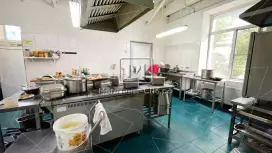 Кафе/столовая 250 м2 с оборудованием Кафе/столовая 250 м2 с оборудованием