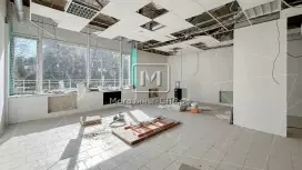 Аренда торгового помещения 340 кв.метров, 1 этаж Аренда торгового помещения 340 кв.метров, 1 этаж