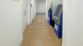Аренда торгового помещения 148.4 кв.метров, 1 этаж