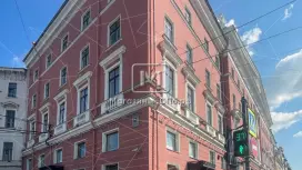 Аренда торгового помещения 148.4 кв.метров, 1 этаж