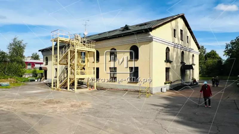 Продажа здания 1002 м2, ш. Революции 120 98. Фото объекта