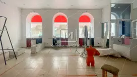 Торговое, отд.вход 77 м2, 1 этаж Торговое, отд.вход 77 м2, 1 этаж
