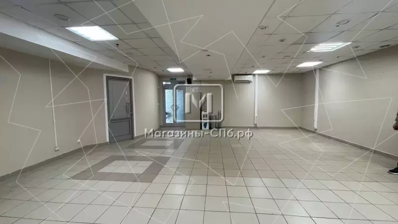 Продажа на 1 этаже БЦ, торг 98. Фото объекта