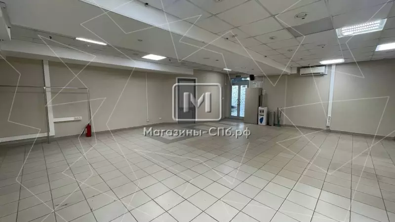 Продажа на 1 этаже БЦ, торг 98. Фото объекта