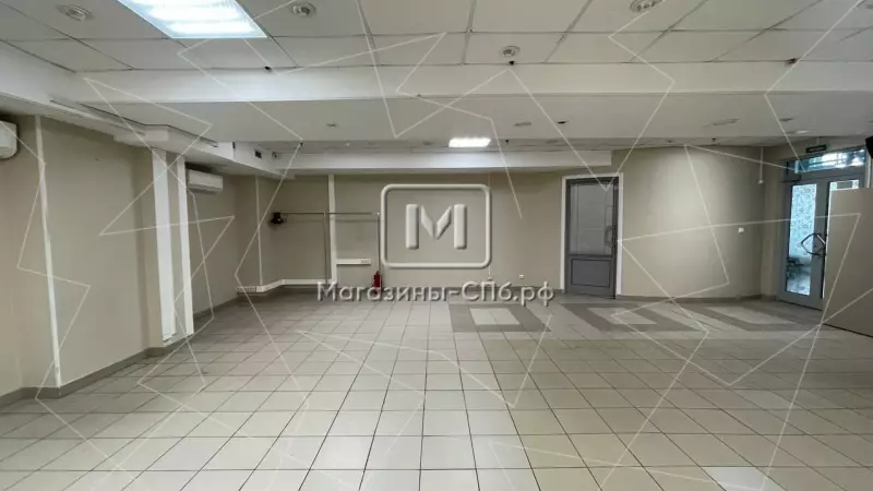 Продажа на 1 этаже БЦ, торг 98. Фото объекта