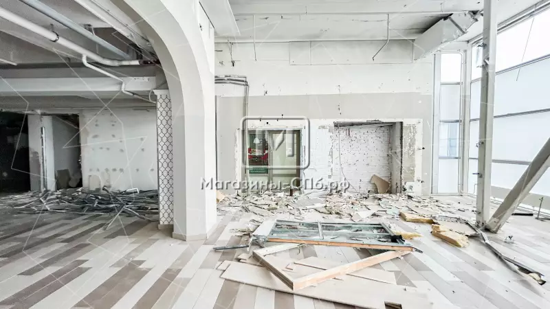 Савушкина 119, бывший SPAR, 1427,6 м2 98. Фото объекта