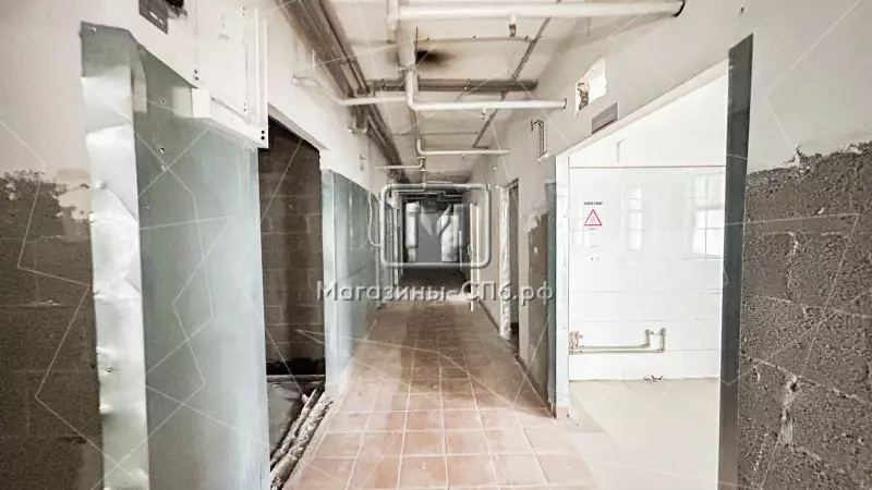 Савушкина 119, бывший SPAR, 1427,6 м2 98. Фото объекта