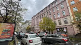 Широкие ворота Высокие потолки лофт кирпич опенспейс 40 м2 Широкие ворота Высокие потолки лофт кирпич опенспейс 40 м2