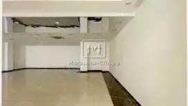 Собственник. 125,2 м2 в ТЦ, шоурум/торговля