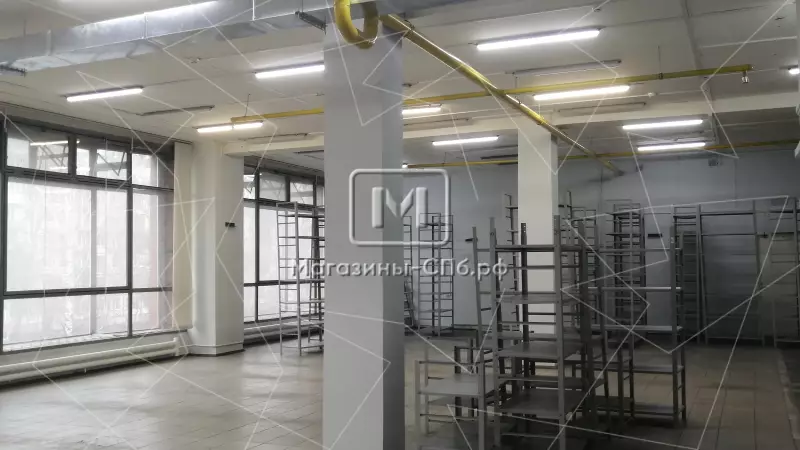 Аренда торгового помещения 456.6 кв.метров, 2 этаж 98. Фото объекта