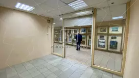 Аренда торгового помещения 11.7 кв. метров, Цоколь