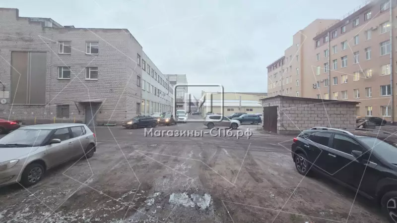 Аренда торгового помещения 28.8 кв.метров, 1 этаж 98. Фото объекта