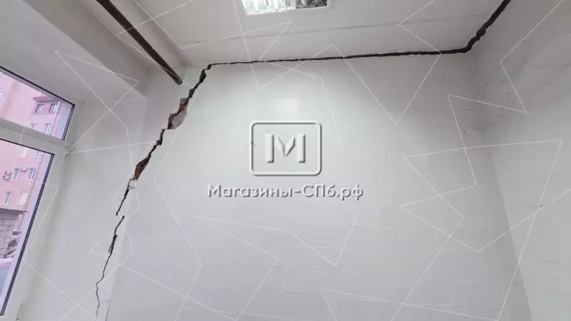 Аренда торгового помещения 28.8 кв.метров, 1 этаж 98. Фото объекта