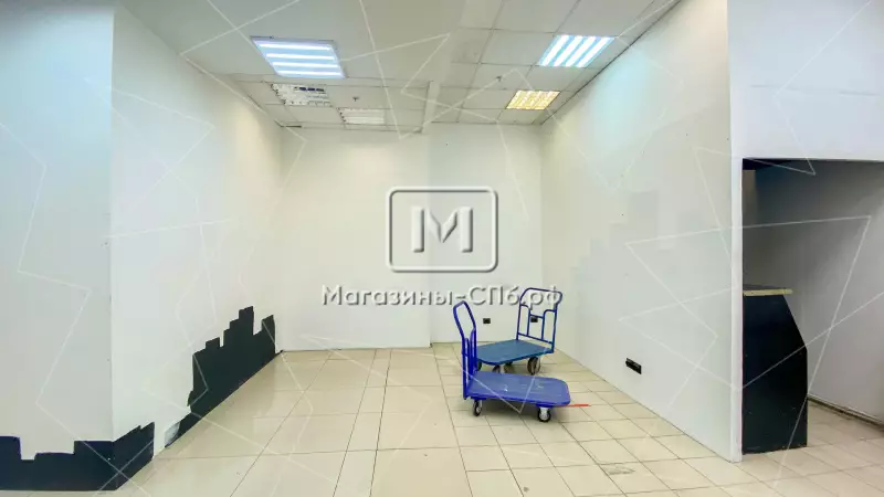 Отдел в ТЦ 60 м2 на 1 этаже у метро 98. Фото объекта