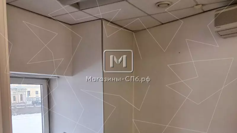 Офис/банк 313,3 м2 98. Фото объекта