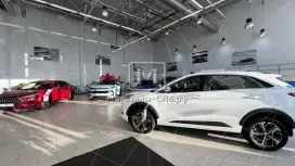 Автосалон, шоурум 2050 м2 с ЗУ Автосалон, шоурум 2050 м2 с ЗУ