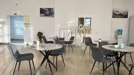 Автосалон, шоурум 2050 м2 с ЗУ Автосалон, шоурум 2050 м2 с ЗУ