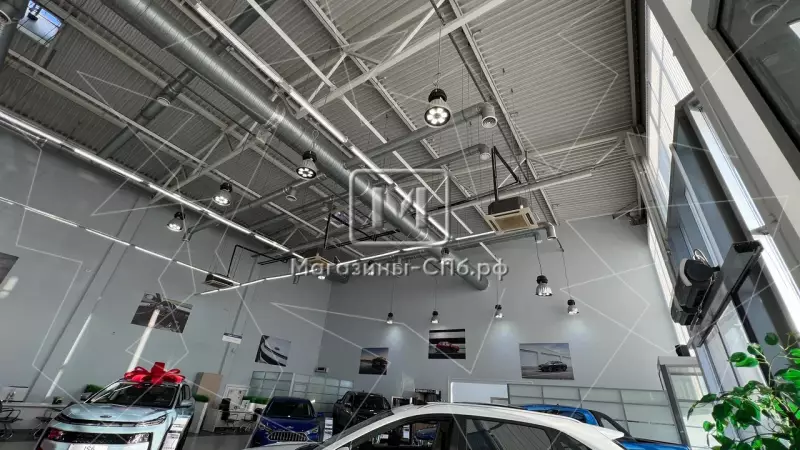Автосалон, шоурум 2050 м2 с ЗУ 98. Фото объекта