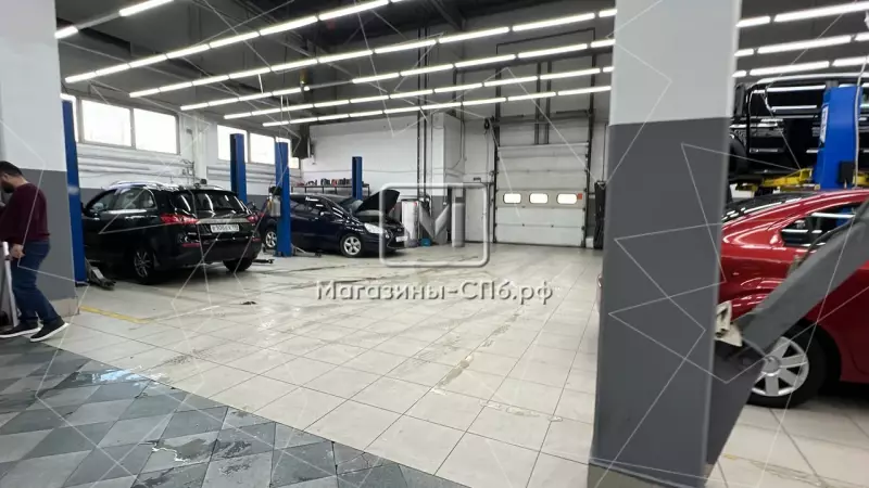 Автосалон, шоурум 2050 м2 с ЗУ 98. Фото объекта
