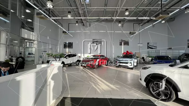 Автосалон, шоурум 2050 м2 с ЗУ 98. Фото объекта
