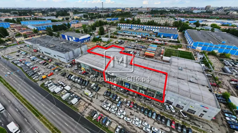 Автосалон, шоурум 2050 м2 с ЗУ 98. Фото объекта
