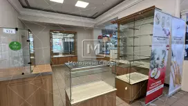 Аренда секции на Невском 55 кв.метров, 1 этаж Аренда секции на Невском 55 кв.метров, 1 этаж