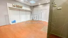 Торговое 44м2 рядом со входом (можно сделать воду) Торговое 44м2 рядом со входом (можно сделать воду)