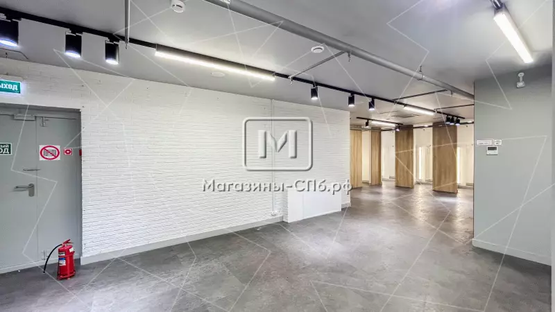 Универсальное 840 м2 в ТЦ у метро 98. Фото объекта