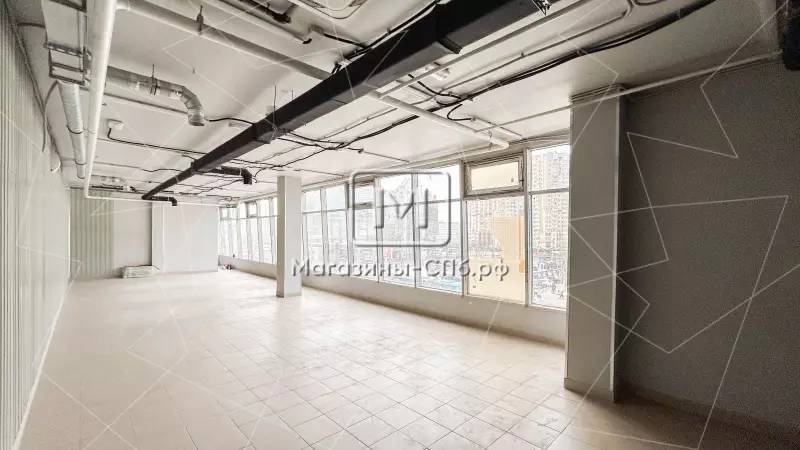 Универсальное 840 м2 в ТЦ у метро 98. Фото объекта