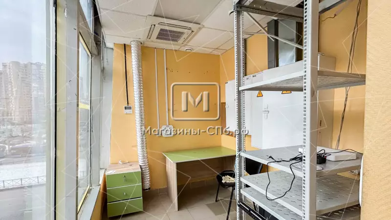 Универсальное 840 м2 в ТЦ у метро 98. Фото объекта