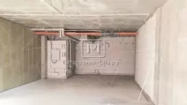 Фасадное видовое на трафике 100 кв.метров, 1 этаж