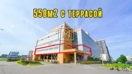Светлое помещение с выходом на террасу Светлое помещение с выходом на террасу