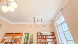 Офис / шоурум у входа в БЦ 408м Офис / шоурум у входа в БЦ 408м
