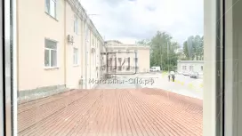 С водой, рядом метро, 30м, 2 этаж С водой, рядом метро, 30м, 2 этаж
