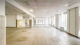 Аренда торгового помещения 365 кв.метров, 1 этаж
