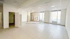 Аренда торгового помещения 365 кв.метров, 1 этаж