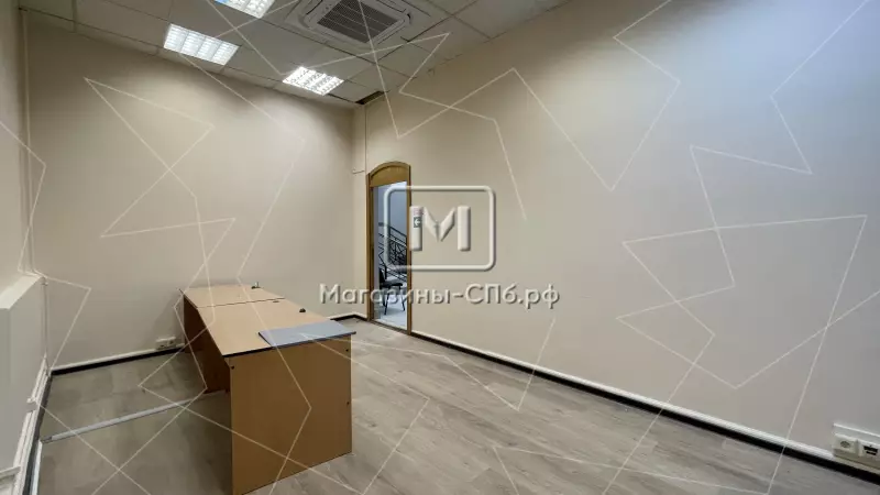 Офис/банк/магазин 211 м2 98. Фото объекта