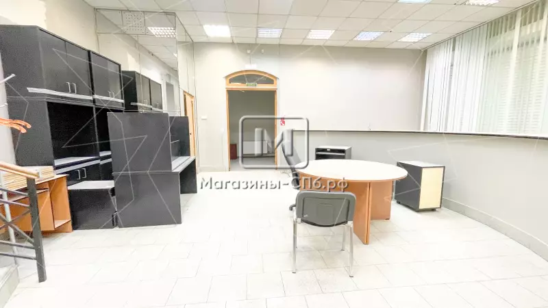Офис/банк/магазин 211 м2 98. Фото объекта