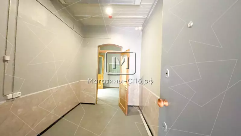 Офис/банк/магазин 211 м2 98. Фото объекта