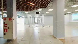 Отдел в мебельном центре 244 м2, витрины на улицу