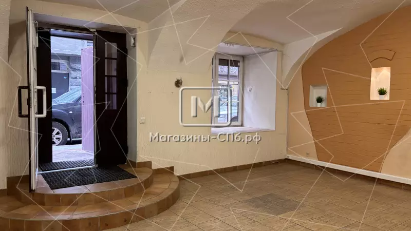 Аренда помещения 54 кв.м на 1-й линии 98. Фото объекта