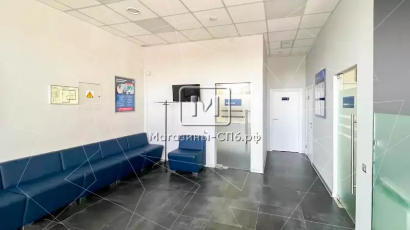 Клиентский офис 114 м2, 1 этаж, отд.вход 98. Фото объекта